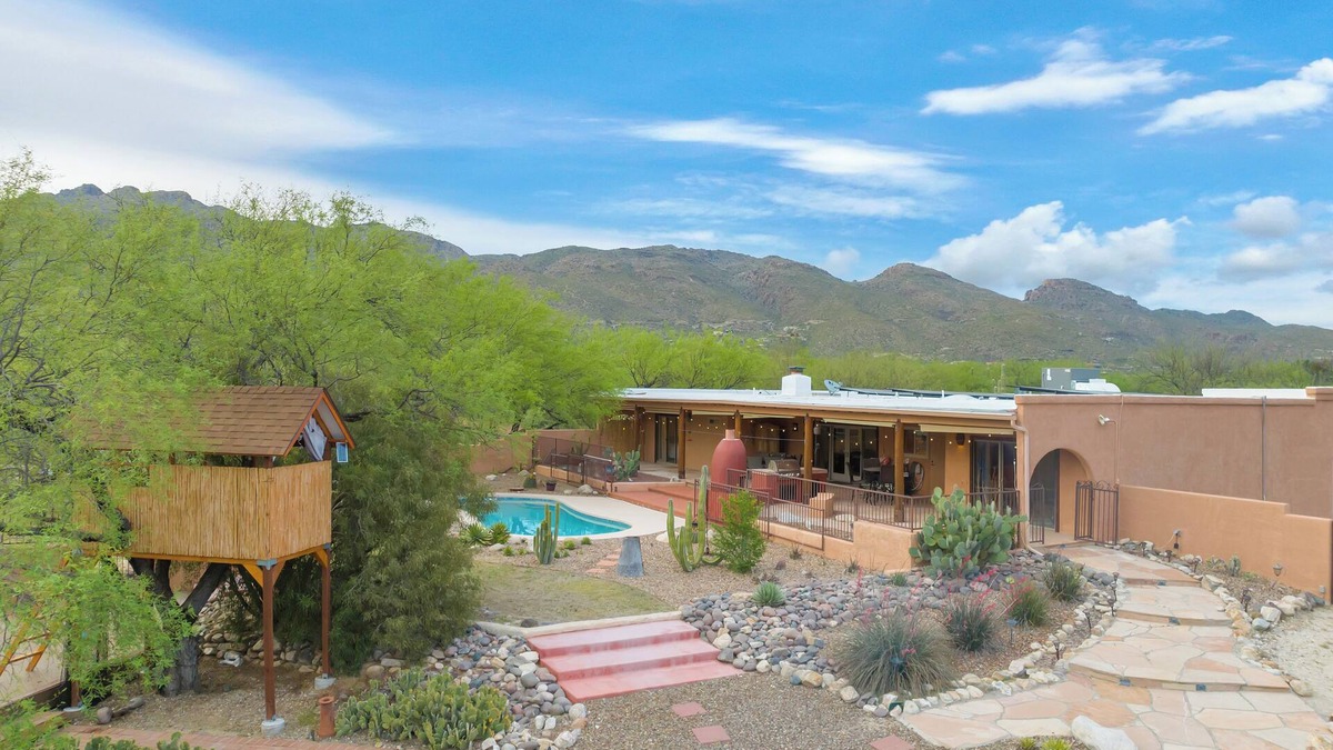 Tanque Verde House | Rare Luxury Spring Fed Riparian 2.5 acre Retreat