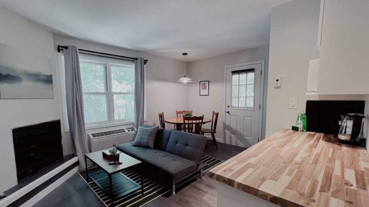 Dwight Cabin | Rare Muskoka Chalet Suite - A4