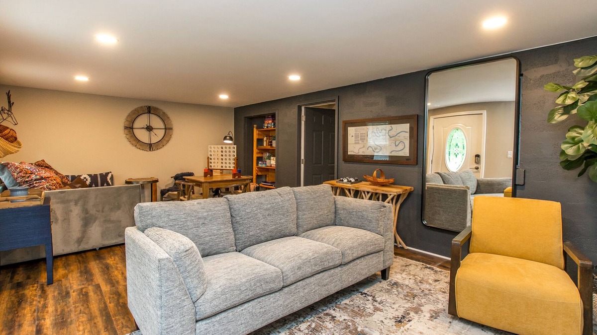 Keene House | Rare scenic KY River home with private boat ramp