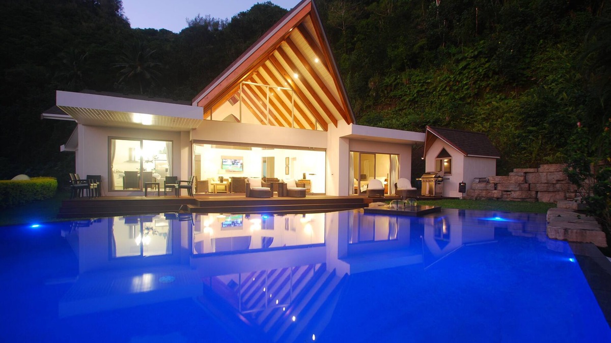 Tapere of Titikaveka House | Rarotonga's Finest Executive Holiday Home Rental