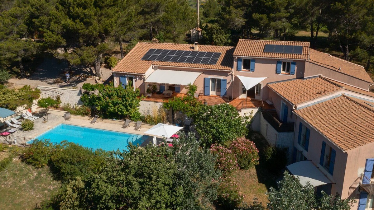 Le Barroux Apartment | "Rasteau", a nice gite for 2 in a superb environment