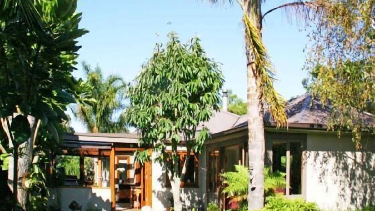 Devonport House | Rata Cottage of Cheltenham