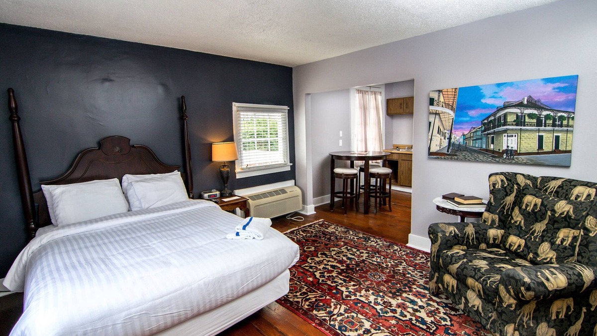 Treme Hotel | Rathbone Mansions - Superior Queen Queen