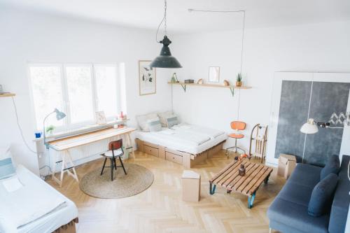 Straubing Apartment | raum life - Vintage Loft - Heimkino Netflix - 2x privat Parkplätze