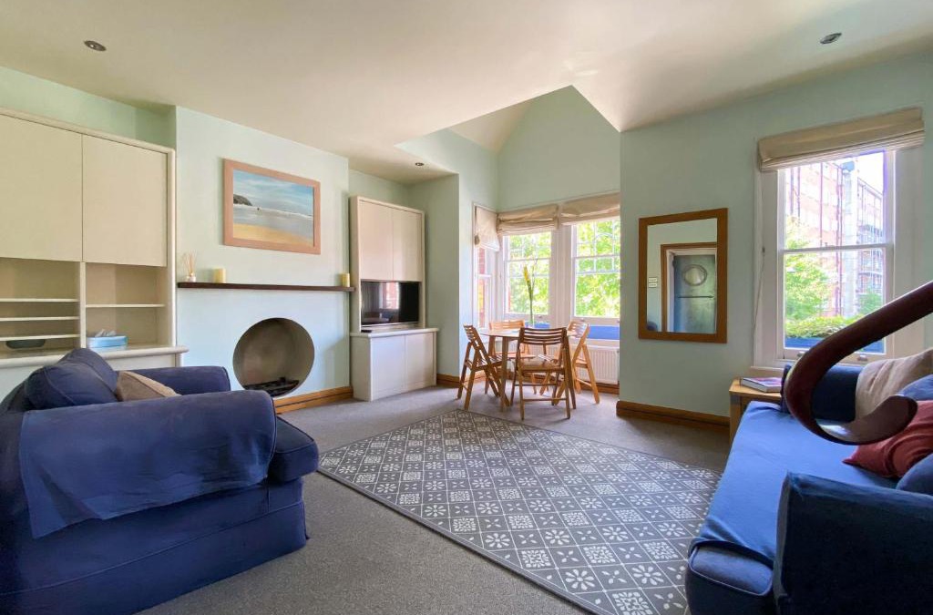 Ravenscourt Park Apartment | Ravenscourt Gardens