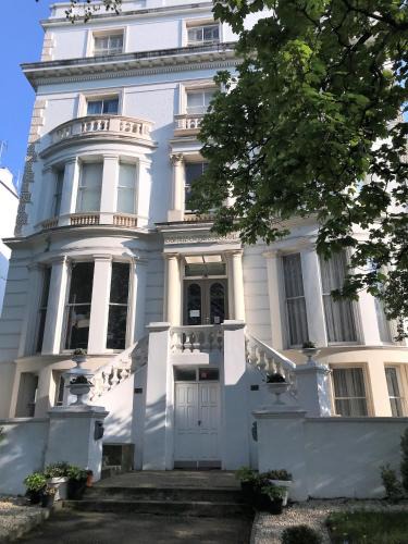 Holland Park Hotel | Ravna Gora