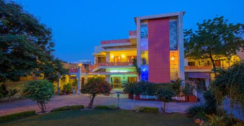 Sindhi Camp Hotel | Rawla Rawatsar