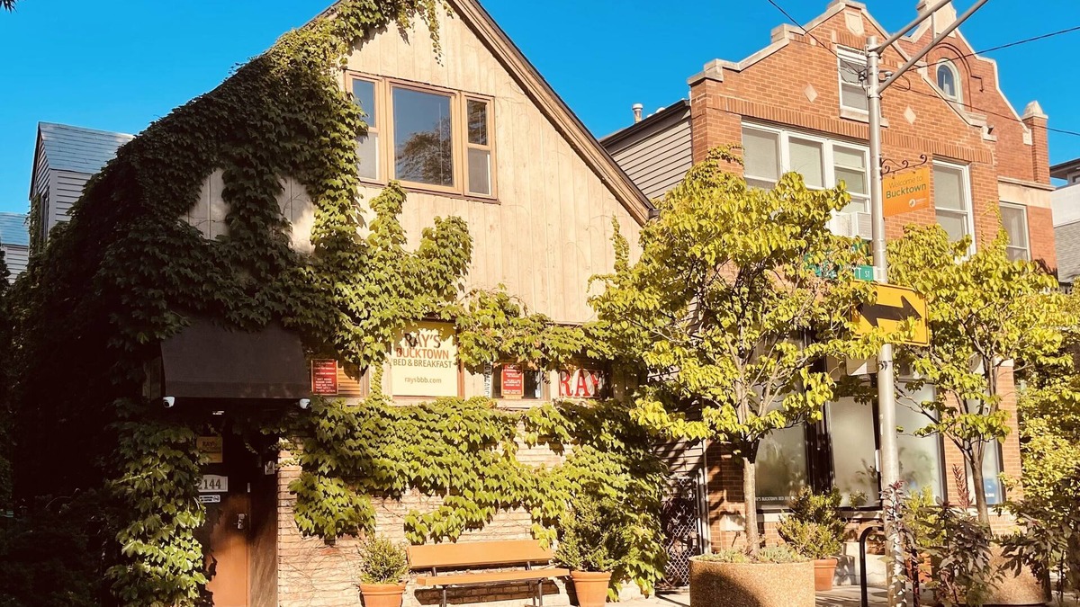 Bucktown Bed & Breakfast | Ray's Bucktown B&B