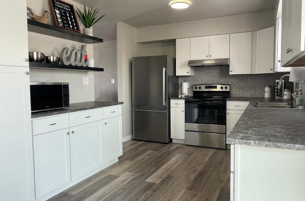 Roy House | Ray's Place