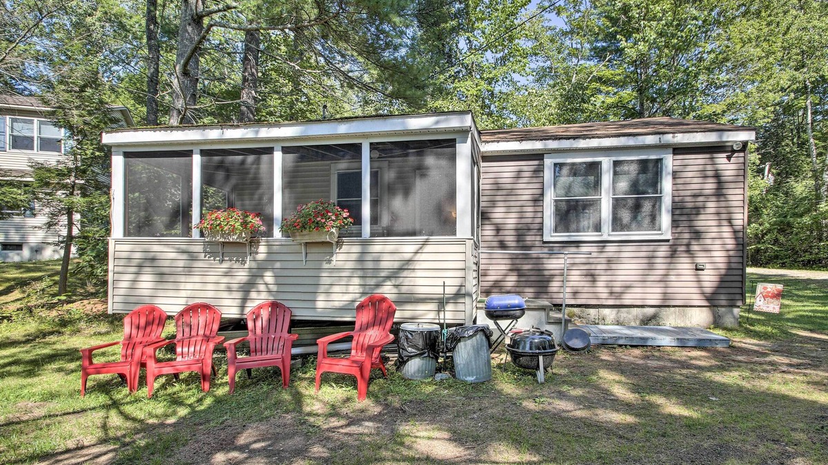 Raymond Cabin | Raymond Retreat w/200 Feet of Private Beach!