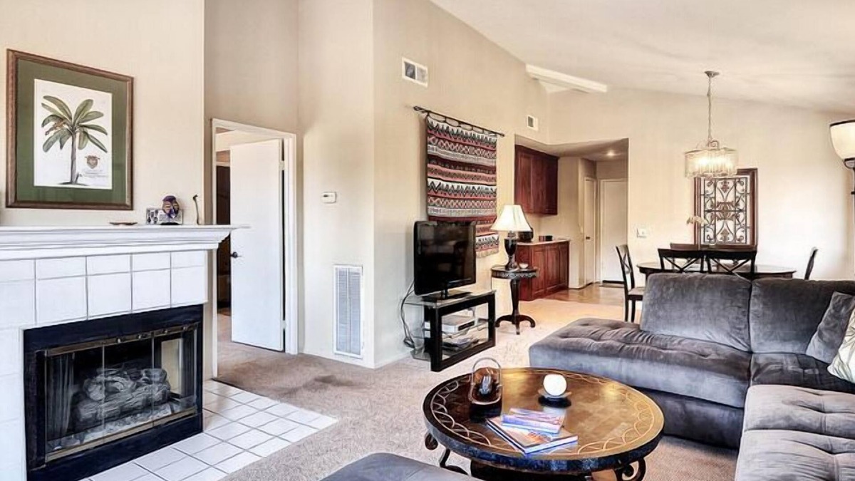 Laguna Niguel Condo | Ready to ESCAPE?! 2 bed/2 bath! Ocean Breezes! 1 Car Garage - La Vista
