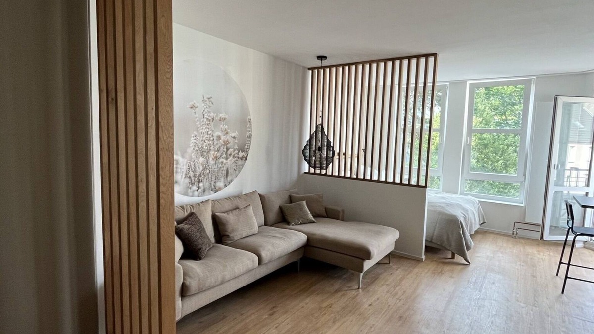 Old Town Apartment | Ready-to-live-in design apartment next to Beethovenhalle with underground parking space