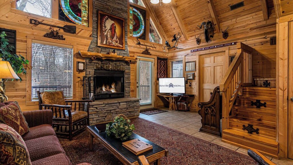 Big Cedars Cabin | Real Cabin, Highend Decor, Hot Tub, Loft, Gametable, Near BigCedar