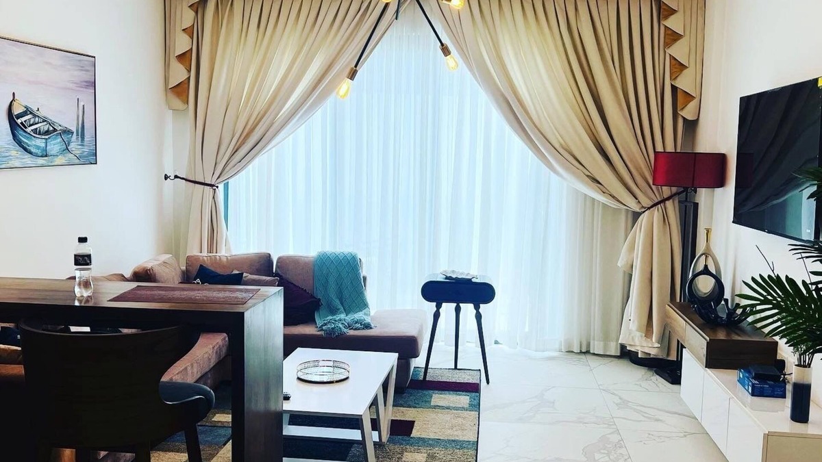 Labadi Apartment | Realtor & Tours - 233 Boulevard