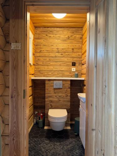 Rouge Ski Chalet | Rebäse Puhkemaja