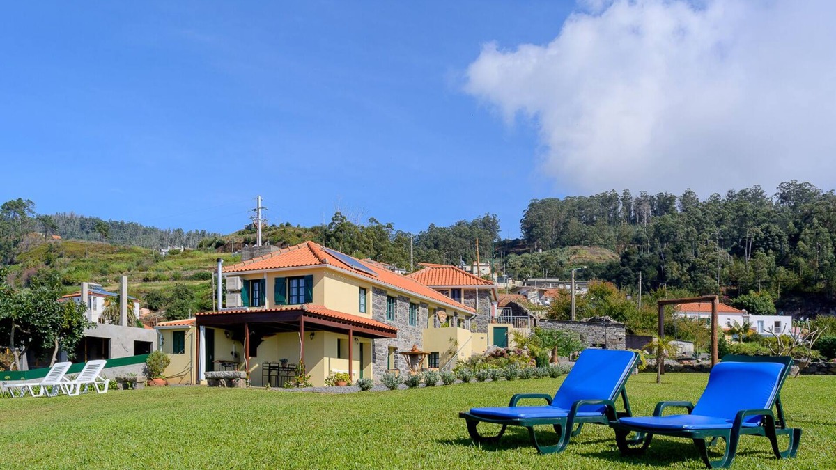 Calheta House | Recanto das Florenças (1) – Great Views & Sunsets