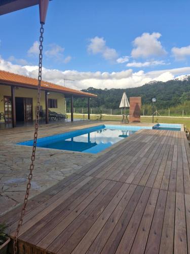 Sao Roque House | Recanto Girassol em São Roque - Rota do Vinho