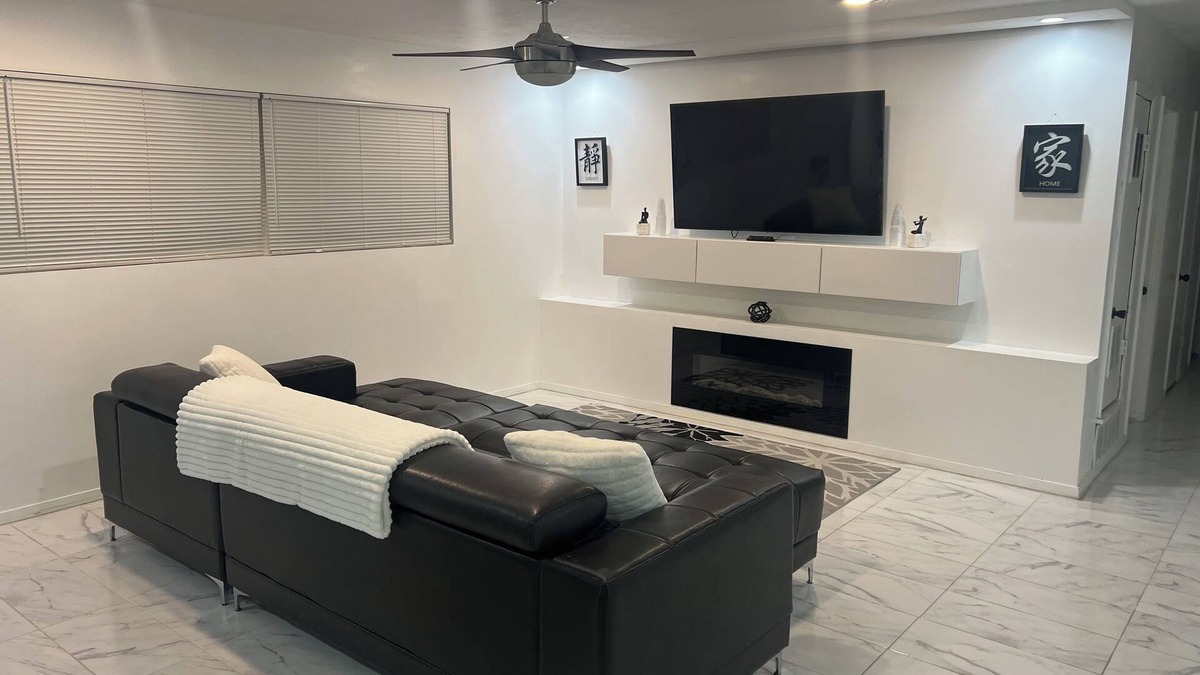 Midland House | Recent remodel and right in the middle of everything !
