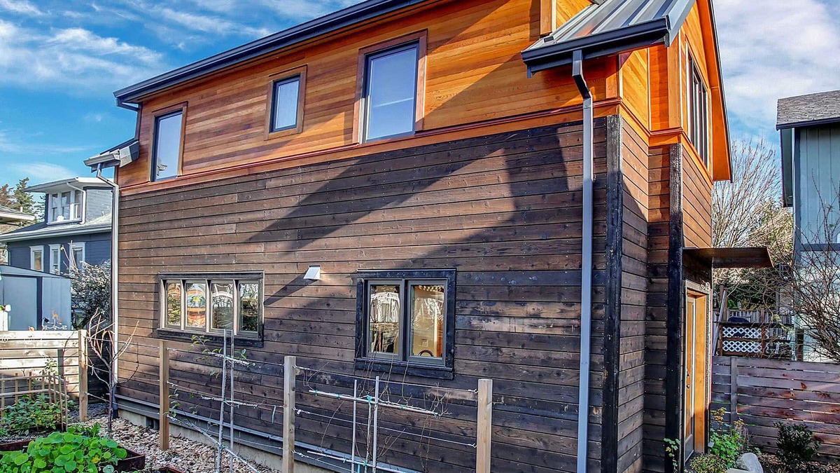 Belmont Cottage | recently constructed eco-cottage, heart of SE Belmont/Hawthorne, walk everywhere