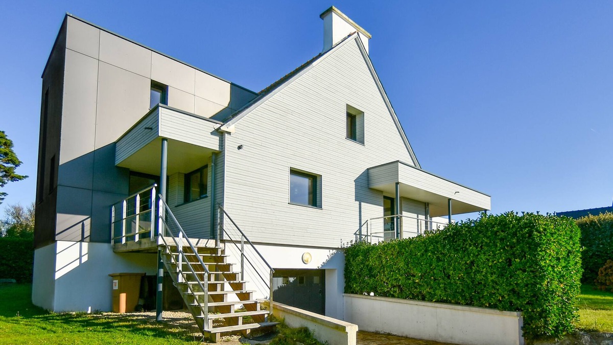 Trevignon House | Recently refurbished villa with sea views, closed garden and 80 m from beach.