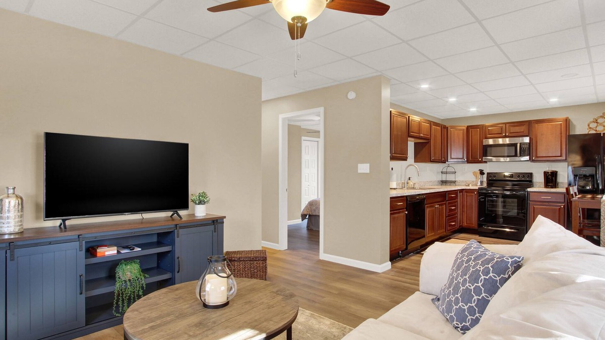 Hanover Apartment | Recently remodeled 2 Bedroom apartment in Hanover-Close to Gettysburg and York