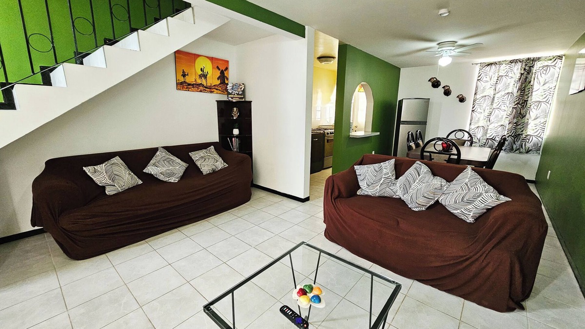 Tehuacan House | RECENTLY REMODELED HOUSE, DOWNTOWN