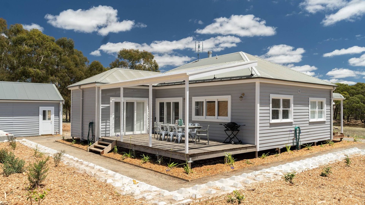 Wingello House | Recently renovated 70 year old cottage on a 1500 acre farm.