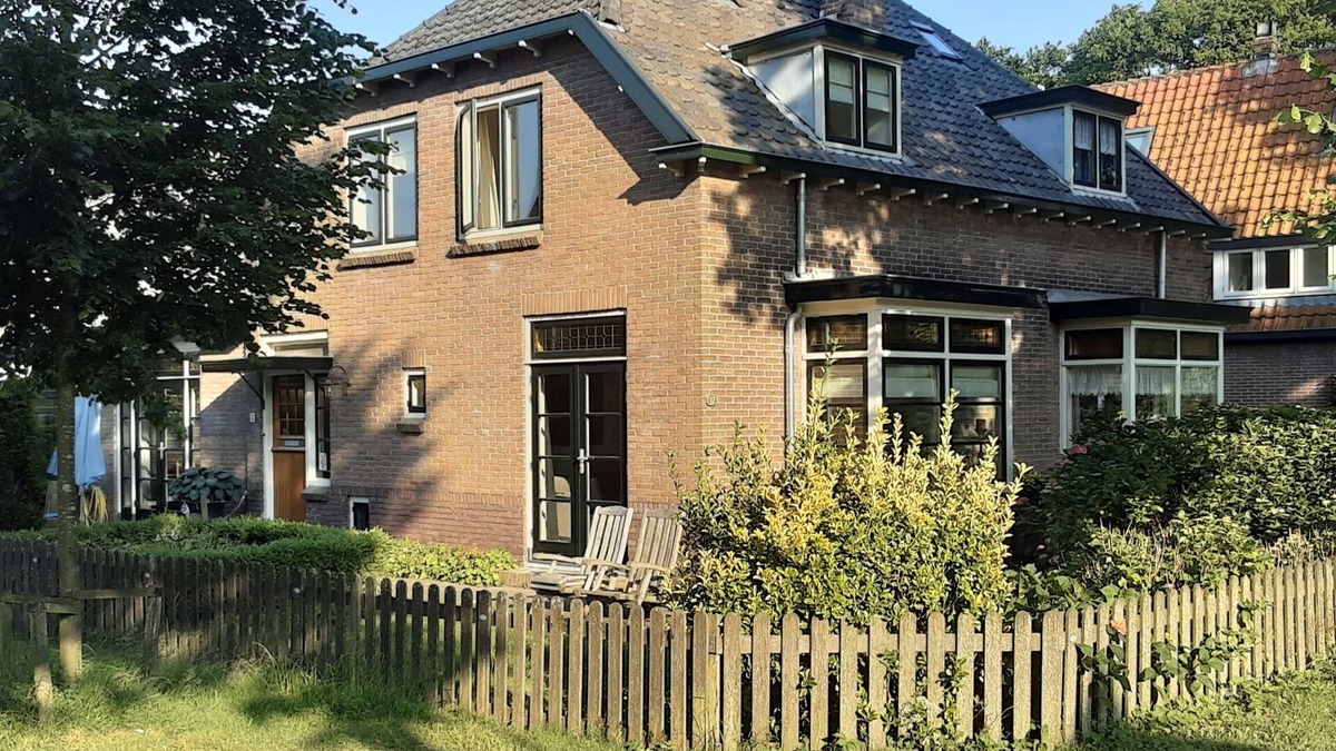 Bergen House | Recently renovated and one hundred years old. Typical Dutch house