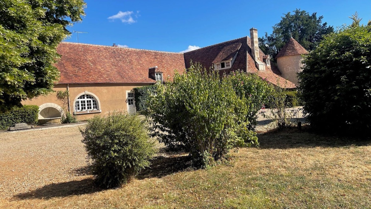 Diors House | Reception hall for weddings or birthdays with adjoining gîtes