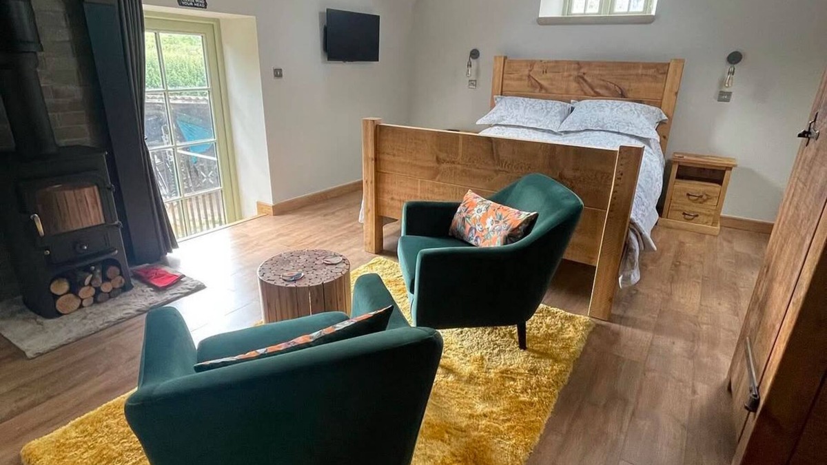 Ashover House | Reconnect with nature at this beautiful escape on the edge of the Peak District.