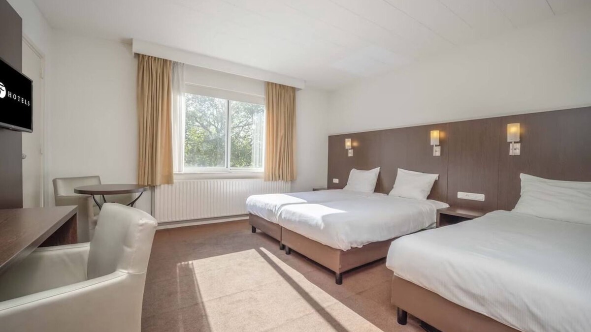 Waalwijk Hotel | Reconnect with Nature & Family: Your Perfect Waalwijk Getaway Near Efteling Park