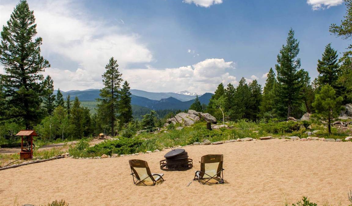 Black Hawk RV Rental | Recreational vehicle (RV) ∙ 1 bedroom ∙ 2 guests