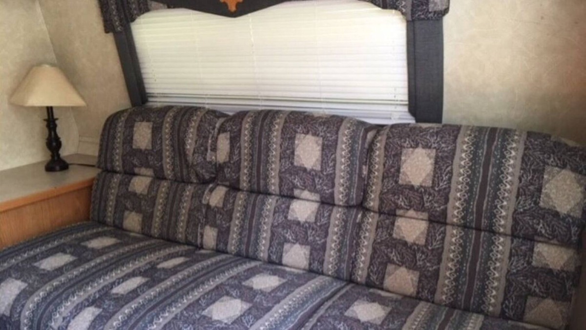 Northeast Houston House | Recreational Vehicle On a Beautiful site B