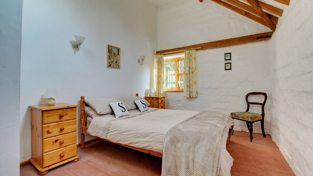 Hethel House | Rectory Barn - Three Bedroom House, Sleeps 6