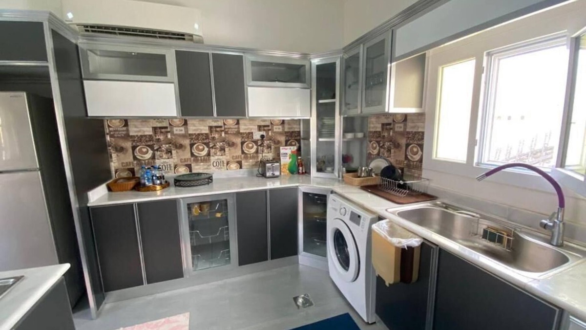 Salalah House | Red 12 Almasaraat