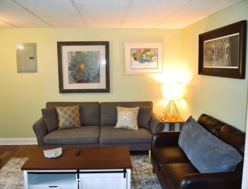 Grand Forks Apartment | Red 5