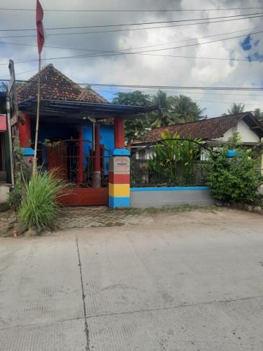 Sumberagung House | Red Beach Homestay