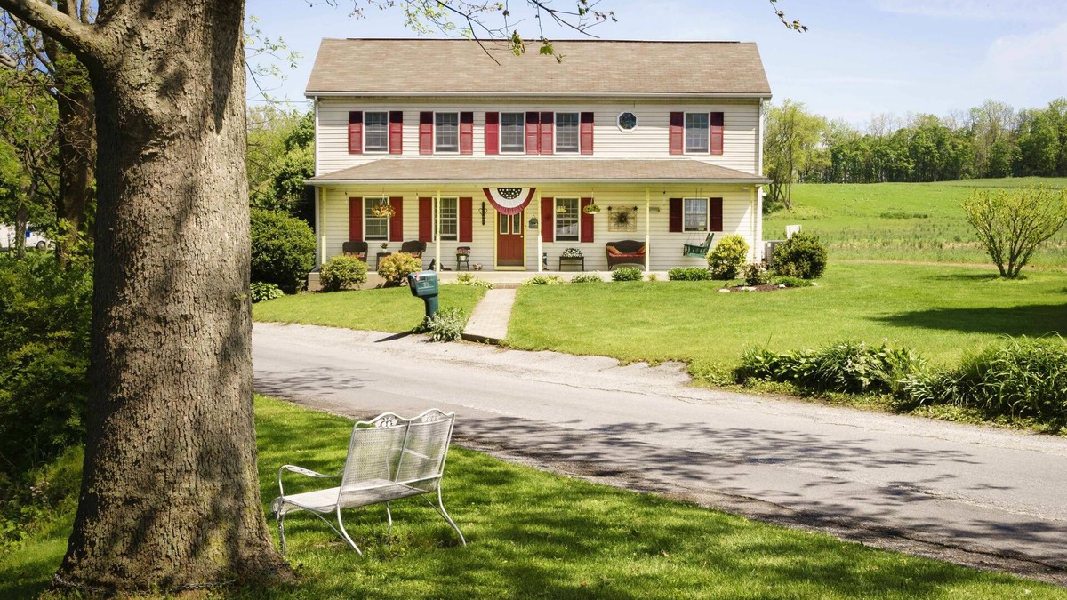 Carlisle Bed & Breakfast | Red Cardinal Bed and Breakfast