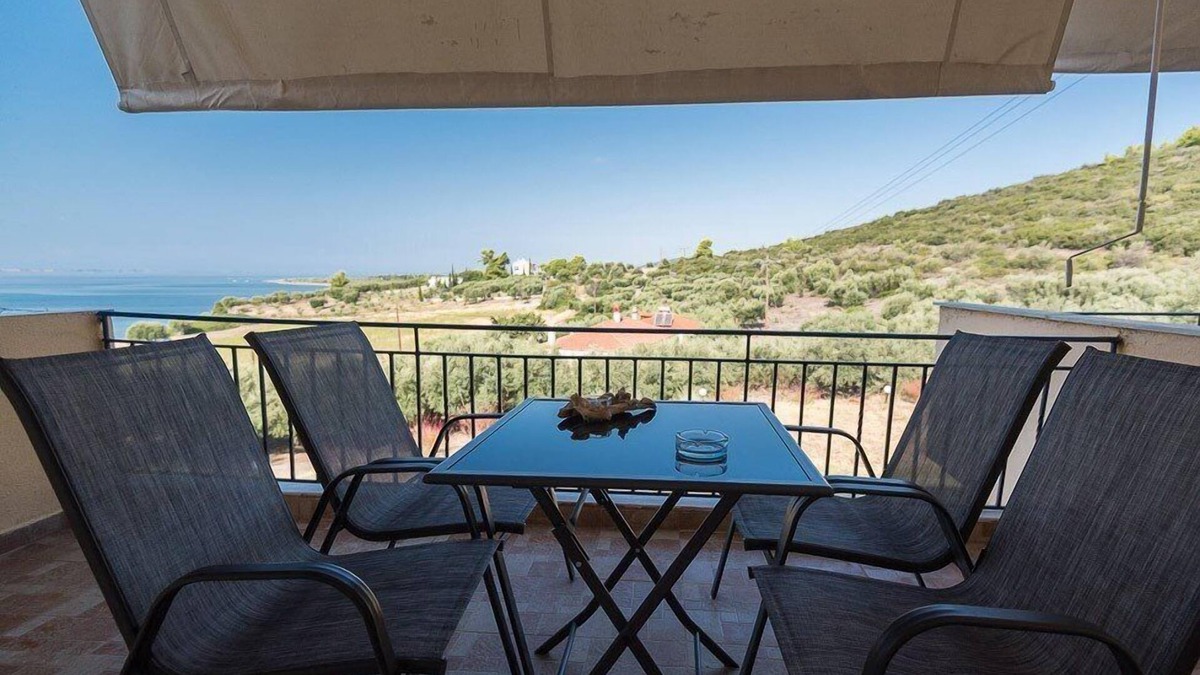 Ormilia House | Red Coral Apartments