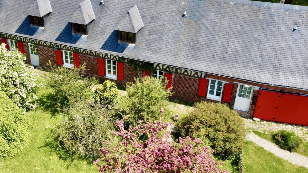 Gueutteville-les-Gres Cottage | RED COTTAGE 4* & BILIARD 5mn from Sea