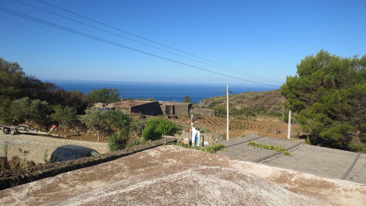 Pantelleria Villa | Red Dammuso