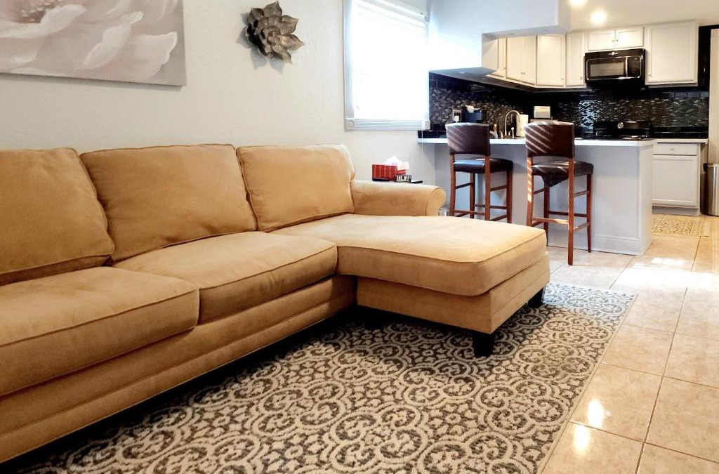 Lakeland Apartment | RED DOOR HOUSE