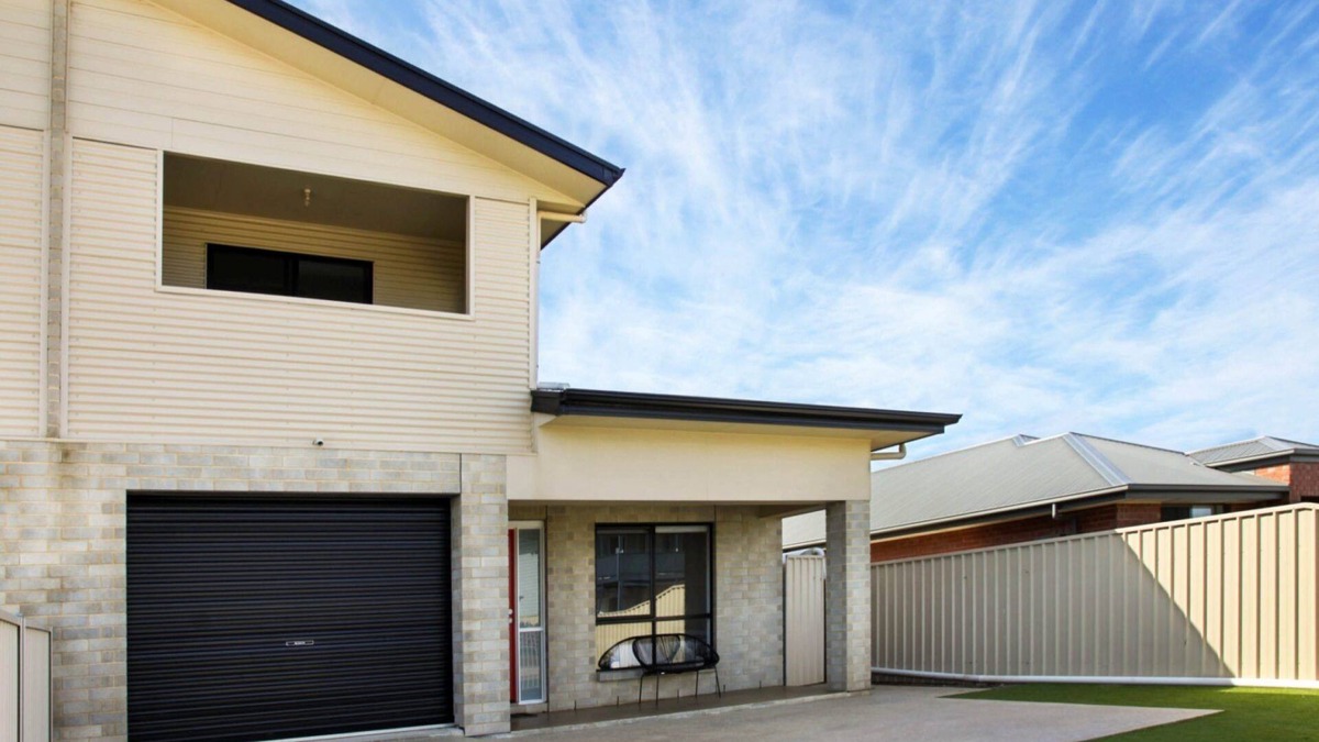 Melville Apartment | Red Door Retreat - Dog Friendly - Off peak special!