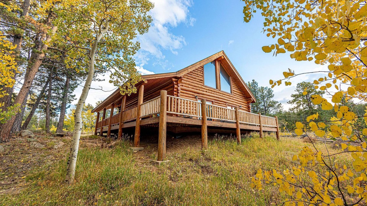 Red Feather Lakes Cabin | Red Feather Lakes Cozy Log Cabin