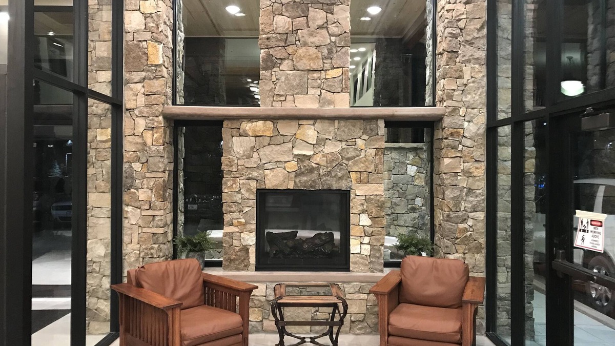 Tusayan Hotel | Red Feather Lodge
