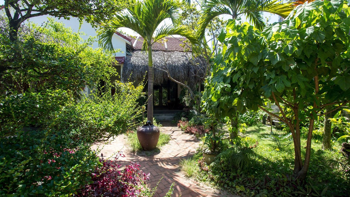 Cam An Bed & Breakfast | Red Flower Cottages Homestay