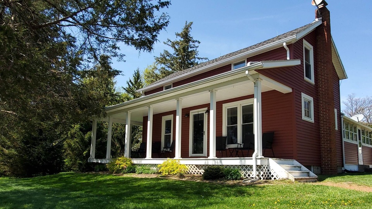West Liberty House | Red Hawk Ridge Retreat