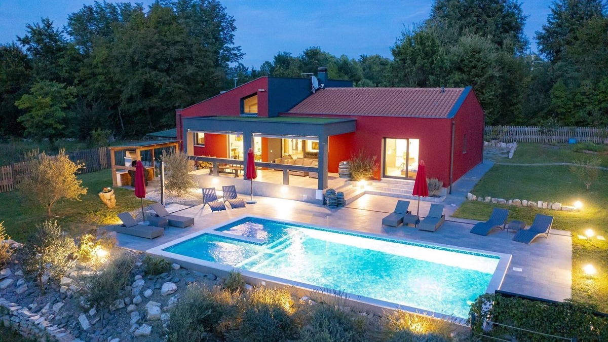 Zupanici Villa | Red House - Peaceful Oasis in the Nature