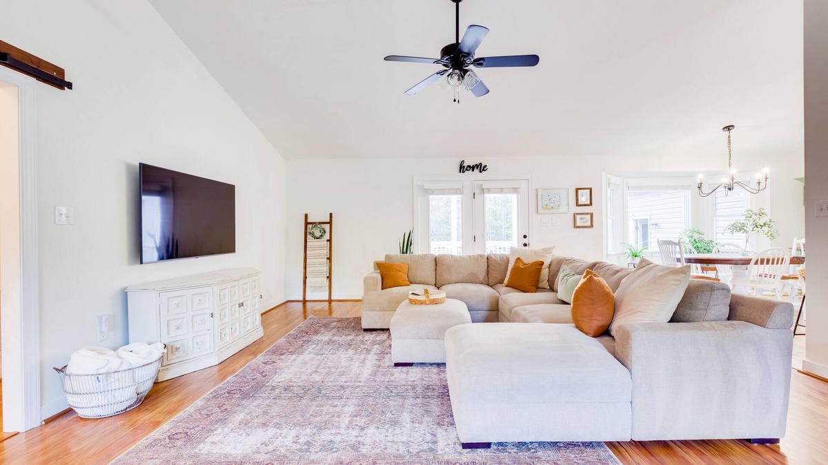 New Kent House | Red Juniper Retreat