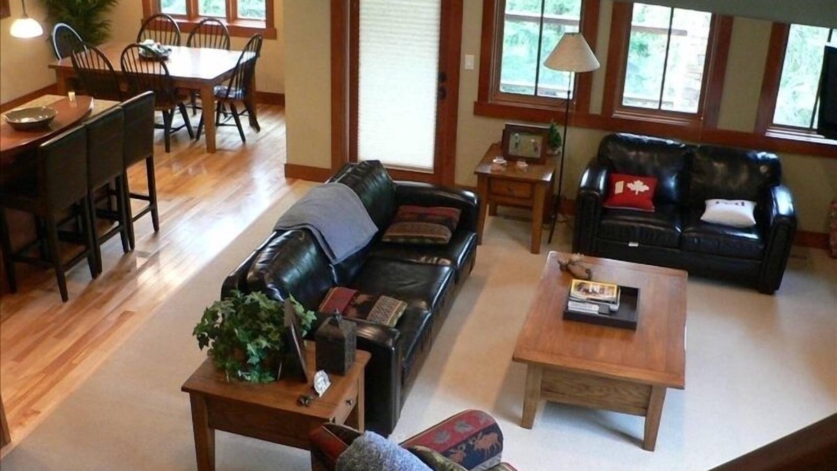Rossland House | Red Mountain Resort Mountainside Chalet. Minutes from World Class Skiing